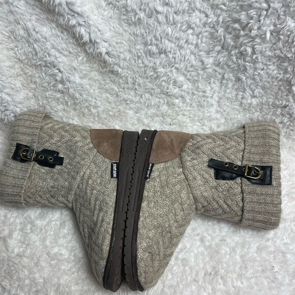 Mukluks beige and gray knit boots brown faux suede trim faux fur lining … - Picture 7 of 12